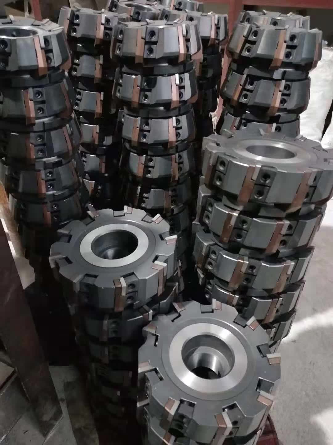 可轉位刀墊式面銑刀